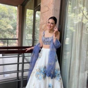 Beautiful designer lehenga purple/gold - Kynah Devnaagri